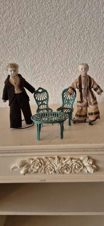 Antieke Poppenhuis Popjes - Set van 2 beschikbaar voor biedingen