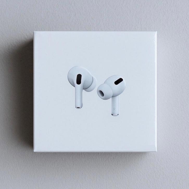 AirPods Gen 2 ongeopend MOET WEG, Telecommunicatie, Mobiele telefoons | Oordopjes, Zo goed als nieuw, In oorschelp (earbud), Bluetooth