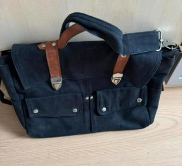 Messenger bag beschikbaar voor biedingen