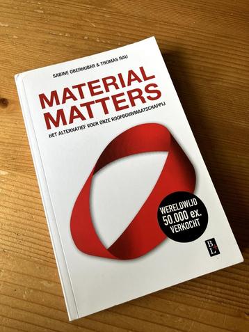 Boek Material Matters van Thomas Rau beschikbaar voor biedingen