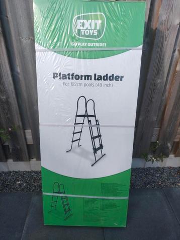 Te koop platform ladder voor zwembad beschikbaar voor biedingen
