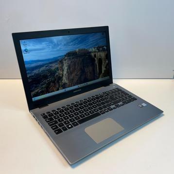 Medion Akoya S6425 15,6 Inch laptop | i3 8e Gen | 8GB | 256G beschikbaar voor biedingen