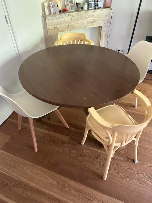 Ronde eettafel in MDF en hout (Ø120 cm) Mieren - Donker Hout, Huis en Inrichting, Tafels | Eettafels, Zo goed als nieuw, 100 tot 150 cm