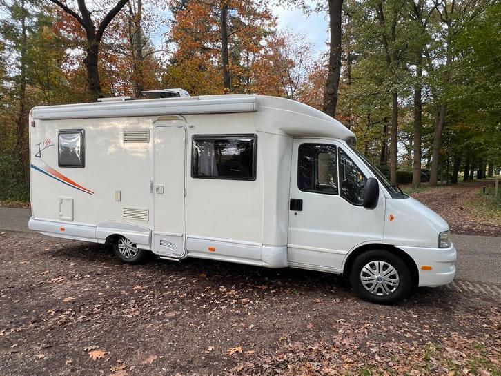 Camper Joint J 154, 2005, Zonnepanelen, Nieuwe  Distributie, Caravans en Kamperen, Campers, Particulier, tot en met 4, Alkoof