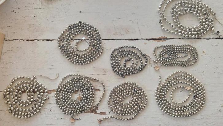 lotje/setje van oude glaskralenkettingen~kerstketting, Diversen, Kerst, Ophalen of Verzenden