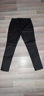 45)Te koop nieuwe zwarte leatherlook broek ongv. Maat 42/44, Zwart, Maat 42/44 (L), Nieuw, Ophalen of Verzenden