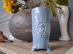mooi licht blauw des pots vaasjes / de hoogte is 15.5 cm, Blauw, Aardewerk of Porselein, Ophalen of Verzenden, Zo goed als nieuw