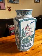 Antieke handgeschilderde vaas met bloemmotieven, Ophalen