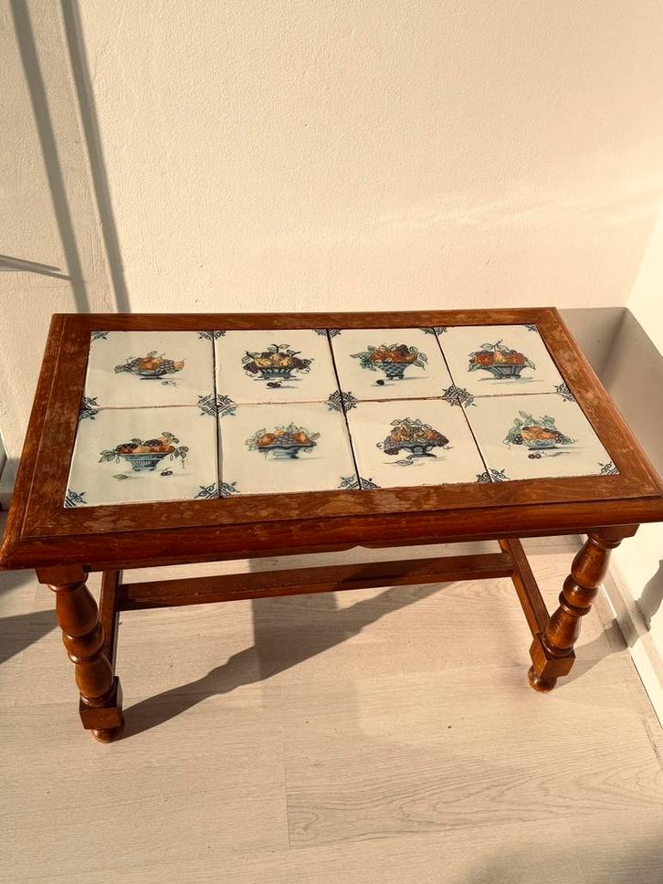 Antiek houten tafeltje met originele Tichelaar Makkum tegels, Antiek en Kunst, Antiek | Meubels | Tafels, Ophalen