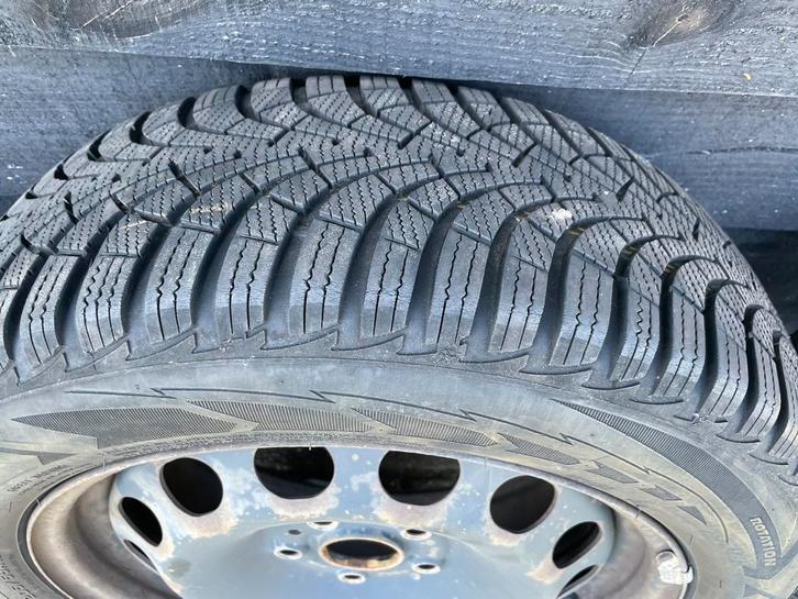 Winterbanden set  5x112VW,SEAT,AUDI,SKODA  op stalen velgen., Auto-onderdelen, Banden en Velgen, Banden en Velgen, Winterbanden