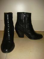 ASH enkellaarzen maat 39 zwart echt leer studs ZGAN, Kleding | Dames, Schoenen, ASH laarzen, Verzenden, Zwart, Lage of Enkellaarzen