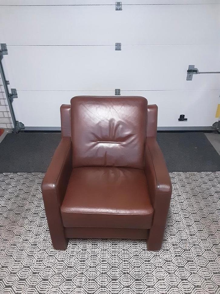 Leren stoel. Zithoogte  42 cm  zitdiepte  48., Huis en Inrichting, Fauteuils, Gebruikt, Leer, Ophalen of Verzenden