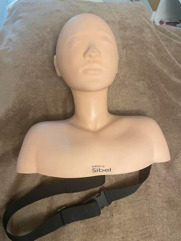 Massage oefen pop of voor accesbars of wimpers plakkken  beschikbaar voor biedingen