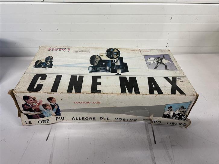 A7141. Cinemax projector met toebehoren en doos, Verzamelen, Fotografica en Filmapparatuur, Projector, 1960 tot 1980, Ophalen of Verzenden