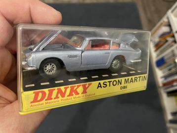 Aston Martin BD5, Dinky Toy Nr. 153,  beschikbaar voor biedingen