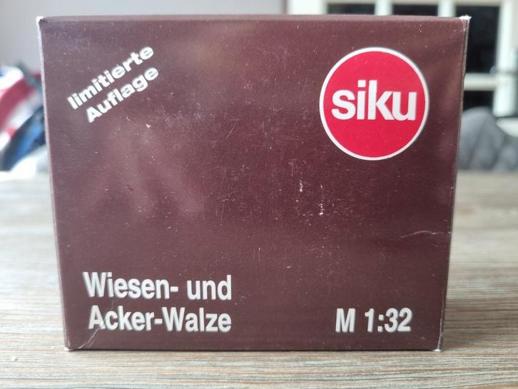 SIKU Wiesen- und Acker- Walze, Hobby en Vrije tijd, Modelauto's | 1:32, Zo goed als nieuw, Tractor of Landbouw, SIKU, Ophalen of Verzenden