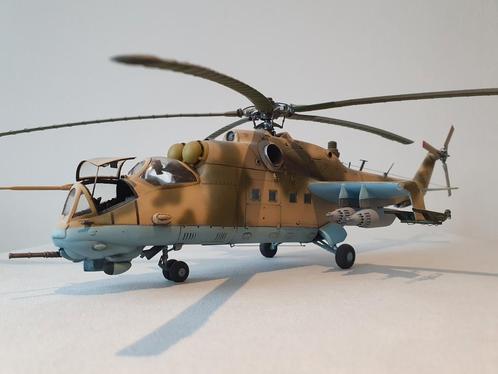 Mi-24 Hind polish af helicopter gebouwd 1:48 schaalmodel, Hobby en Vrije tijd, Modelbouw | Vliegtuigen en Helikopters, Groter dan 1:72