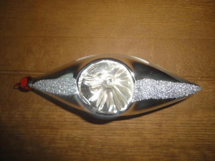 Mooie vintage glazen kerstbal soort pegel met deuk, Diversen, Kerst, Gebruikt, Ophalen of Verzenden