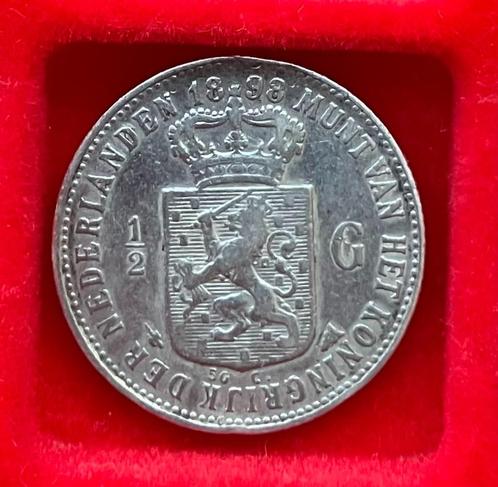 VERSCHILLENDE JAREN 50 cent Wilhelmina 'Portret met Diadeem', Postzegels en Munten, Munten | Nederland, Losse munt, ½ gulden, Koningin Wilhelmina
