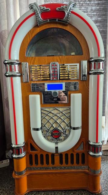 Gezocht defecte/beschadigde ricatech elta jukeboxen beschikbaar voor biedingen