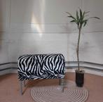 Zebra print voetenbankje | Poef | Ikea, Huis en Inrichting, Banken | Voetenbanken en Poefen, 50 tot 75 cm, Ophalen of Verzenden