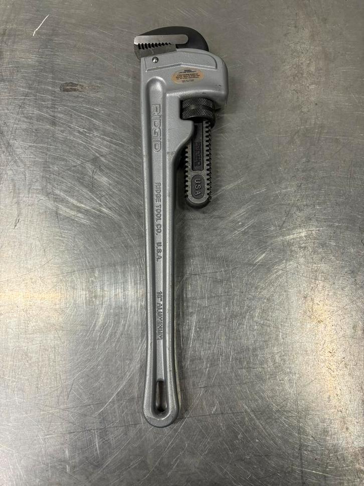 Nieuwe Ridgid pijptang 18’’ 450 mm, Doe-het-zelf en Verbouw, Gereedschap | Handgereedschap, Nieuw, Ophalen of Verzenden
