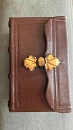 Antiek Gouden bijbel uit 1868, Ophalen