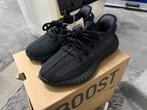 Yeezy’s nieuw, Zwart, Nieuw, Ophalen of Verzenden, Sneakers of Gympen