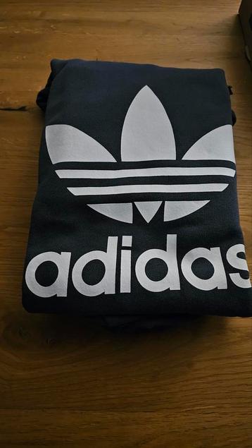 Adidas Hoodie Maat 38/40 beschikbaar voor biedingen