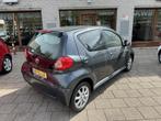 Toyota Aygo 1.0-12V 5deurs half leer Airco NAP Nw APK, Auto's, Origineel Nederlands, Te koop, Zilver of Grijs, Benzine