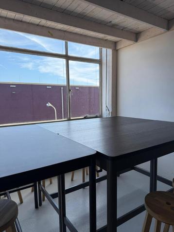 Bar tafels  beschikbaar voor biedingen