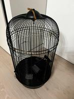 Zwarte ronde vogelkooi, Dieren en Toebehoren, Vogels | Hokken en Kooien, Ophalen of Verzenden, Gebruikt, Hout, Vogelkooi