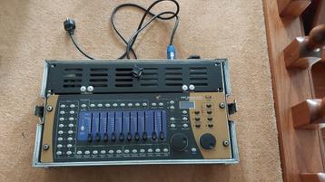 Dmx controller met effecten flightcase  beschikbaar voor biedingen