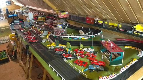 Scalextric, zeer uitgebreide racebaan + veel onderdelen, Kinderen en Baby's, Speelgoed | Racebanen, Gebruikt, Racebaan, Elektrisch