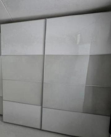 Pax kast met schuifdeur 