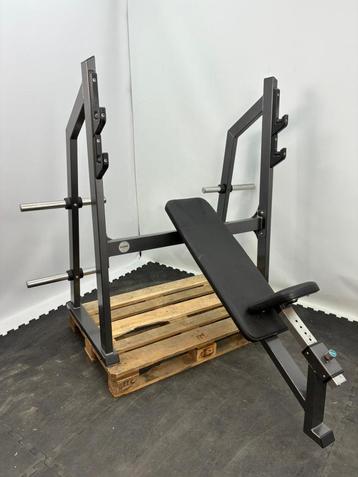 OPRUIMING! Eleiko Incline Bench beschikbaar voor biedingen