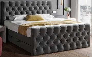 OPBERGRUIMTE! 180x200 Taupe Eric Kuster + Voetbord & Topper! beschikbaar voor biedingen