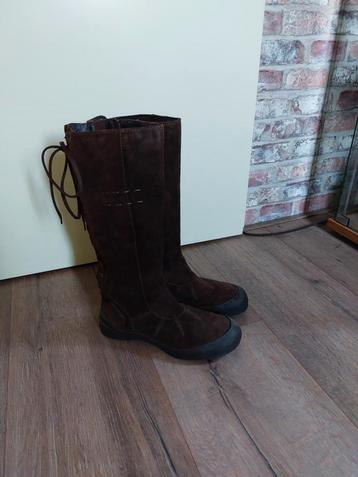 Bruine Laarzen met Veterdetail beschikbaar voor biedingen