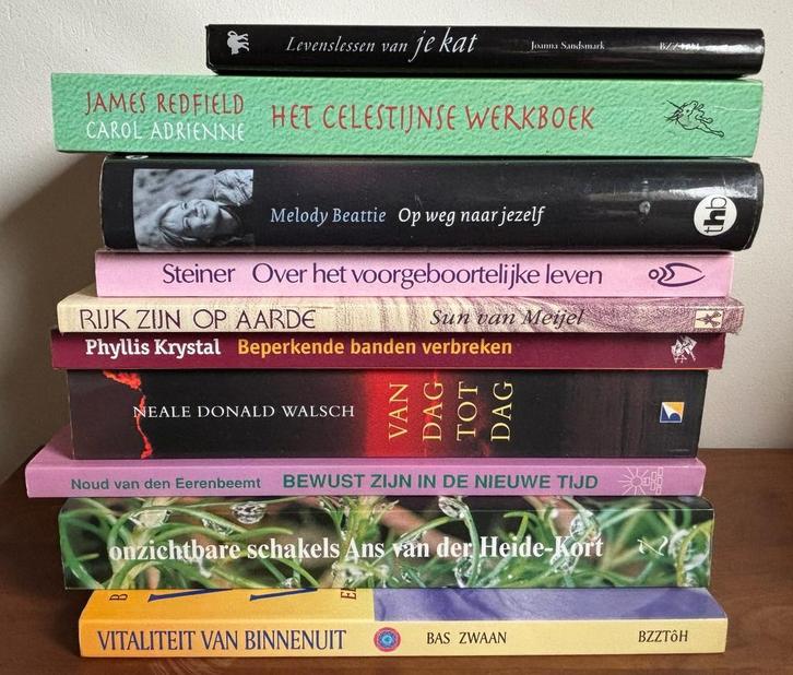 Div. boeken Spiritualiteit, Gezondheid & Pers. Ontwikkeling, Boeken, Esoterie en Spiritualiteit, Zo goed als nieuw, Achtergrond en Informatie