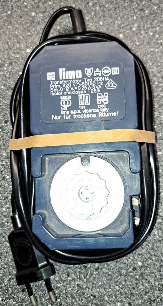 Mooie lima trafo, Transformator of Voeding, Gelijkstroom, Ophalen of Verzenden, Zo goed als nieuw