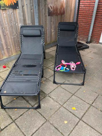 Mooie ligbedden beschikbaar voor biedingen