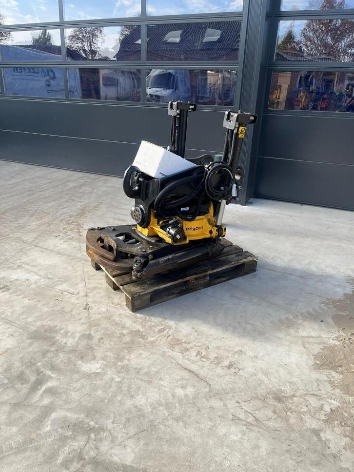 ENGCON EC226 liebherr, Zakelijke goederen, Machines en Bouw | Kranen en Graafmachines, Graafmachine, Ophalen