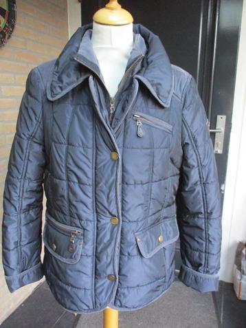 Reset, size 40 beschikbaar voor biedingen