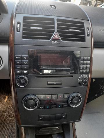AUTORADIO MERCEDS A/B KLASSE beschikbaar voor biedingen