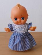 Kewpie Poppetje met jurk - 22,5 cm hoog, Verzamelen, Poppen, Gebruikt, Ophalen of Verzenden, Nvt, Pop