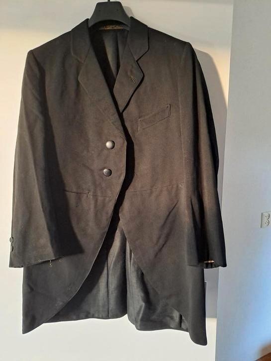 Ouderwetse slipjas, zwart maat 48, nr 1, Antiek en Kunst, Antiek | Kleding en Accessoires, Ophalen of Verzenden