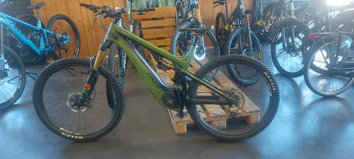 E MTB PIVOT SHUTTLE AM+LT MAAT XL MOUNTAINBIKE 29" 1X12, Fietsen en Brommers, Fietsen | Mountainbikes en ATB, Zo goed als nieuw