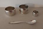 Antiek zilver 2 servetringen en vingerdoekring, Antiek en Kunst, Ophalen of Verzenden, Zilver