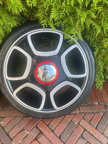 Fiat 500 Abarth 17 inch velgen Mugello II  beschikbaar voor biedingen