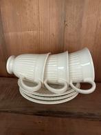 Wedgwood Koffiekopjes en schoteltjes, Ophalen